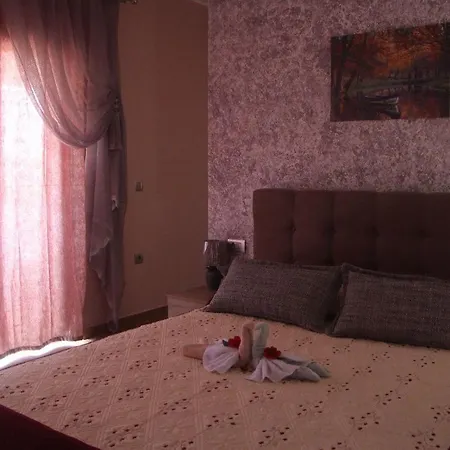 Valentina's Luxe Mastihari