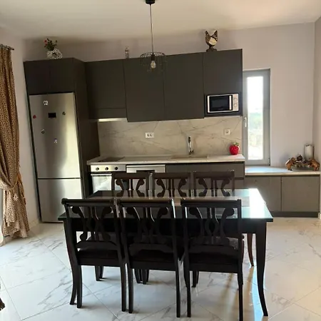 Valentina's Luxe Apartament